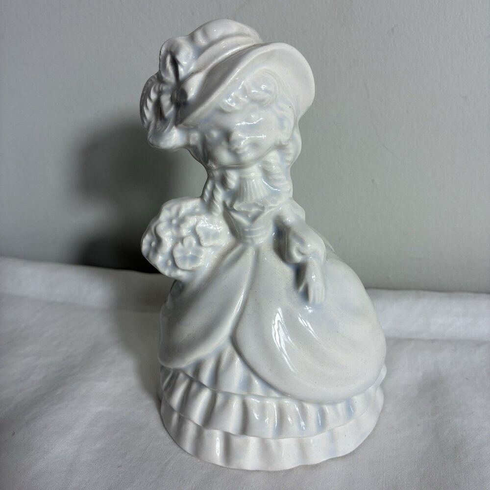 Vintage Southern Girl figurine white porcelain summer bouquet